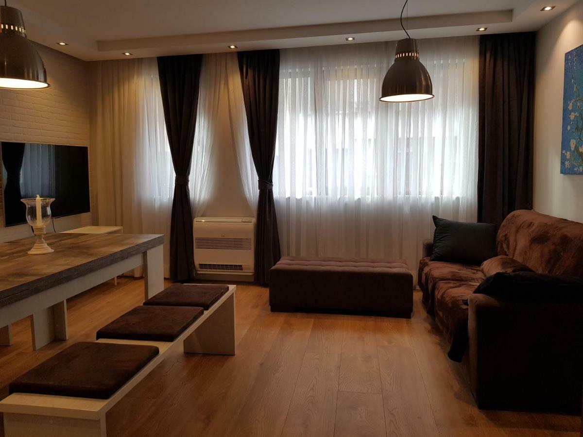 Luxury Apartments In Top City Center Varna 2 ภายนอก รูปภาพ