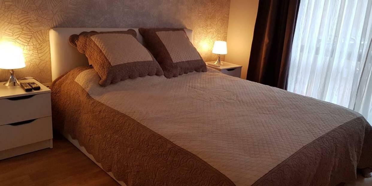 Luxury Apartments In Top City Center Varna 2 ภายนอก รูปภาพ